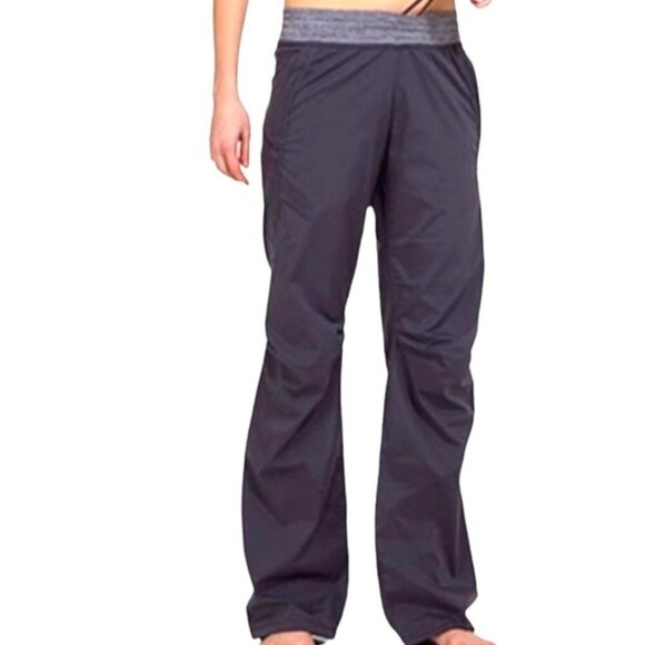 Lululemon Downtime Pant in coal size 8 - Picture 1 of 8